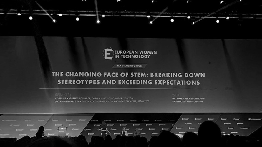 如何通过包装设计体现“生活如诗”?